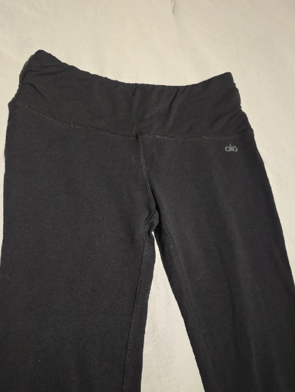 ALO Yoga comfortable mid